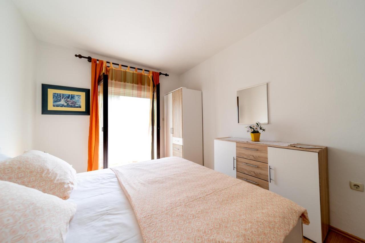 Apartmani Centar Palit Exterior foto
