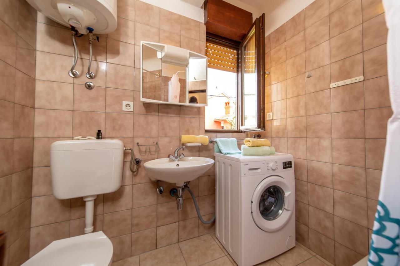 Apartmani Centar Palit Exterior foto