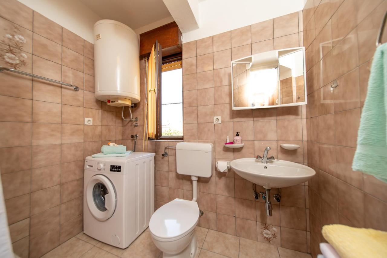 Apartmani Centar Palit Exterior foto