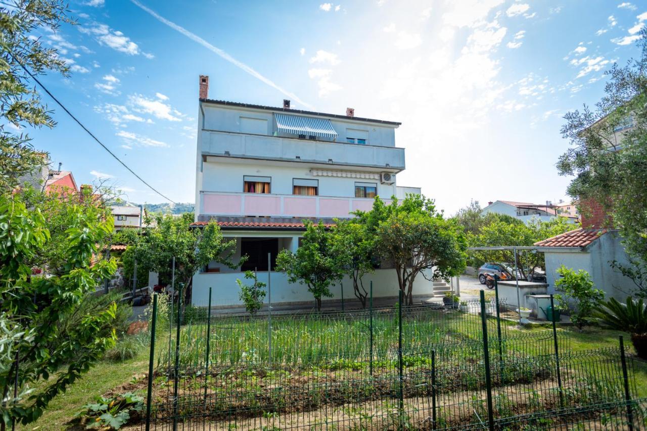 Apartmani Centar Palit Exterior foto