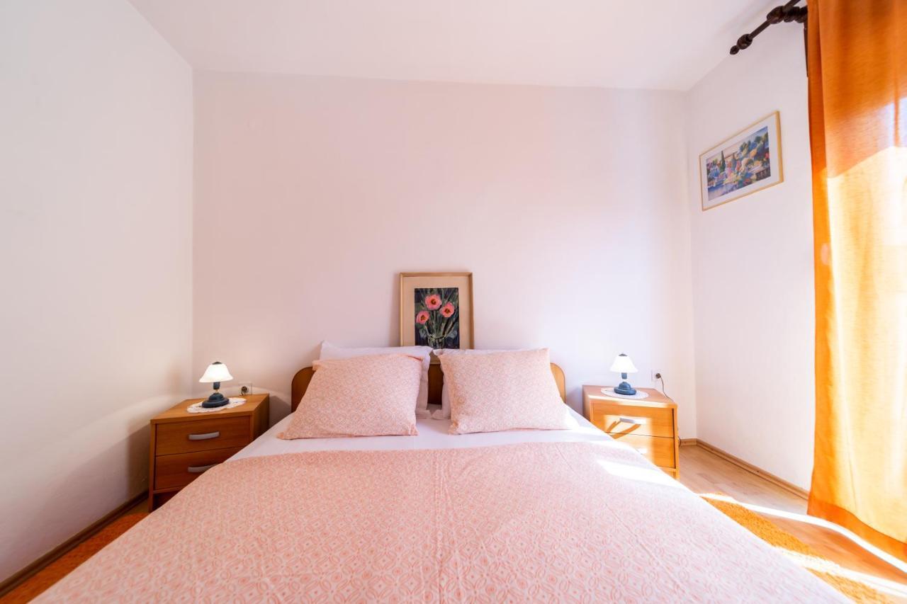 Apartmani Centar Palit Exterior foto