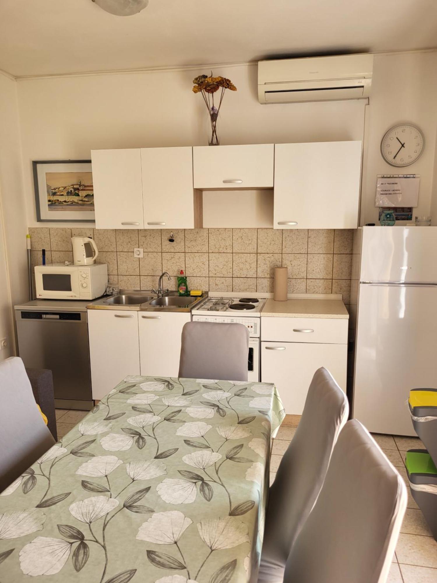 Apartmani Centar Palit Exterior foto