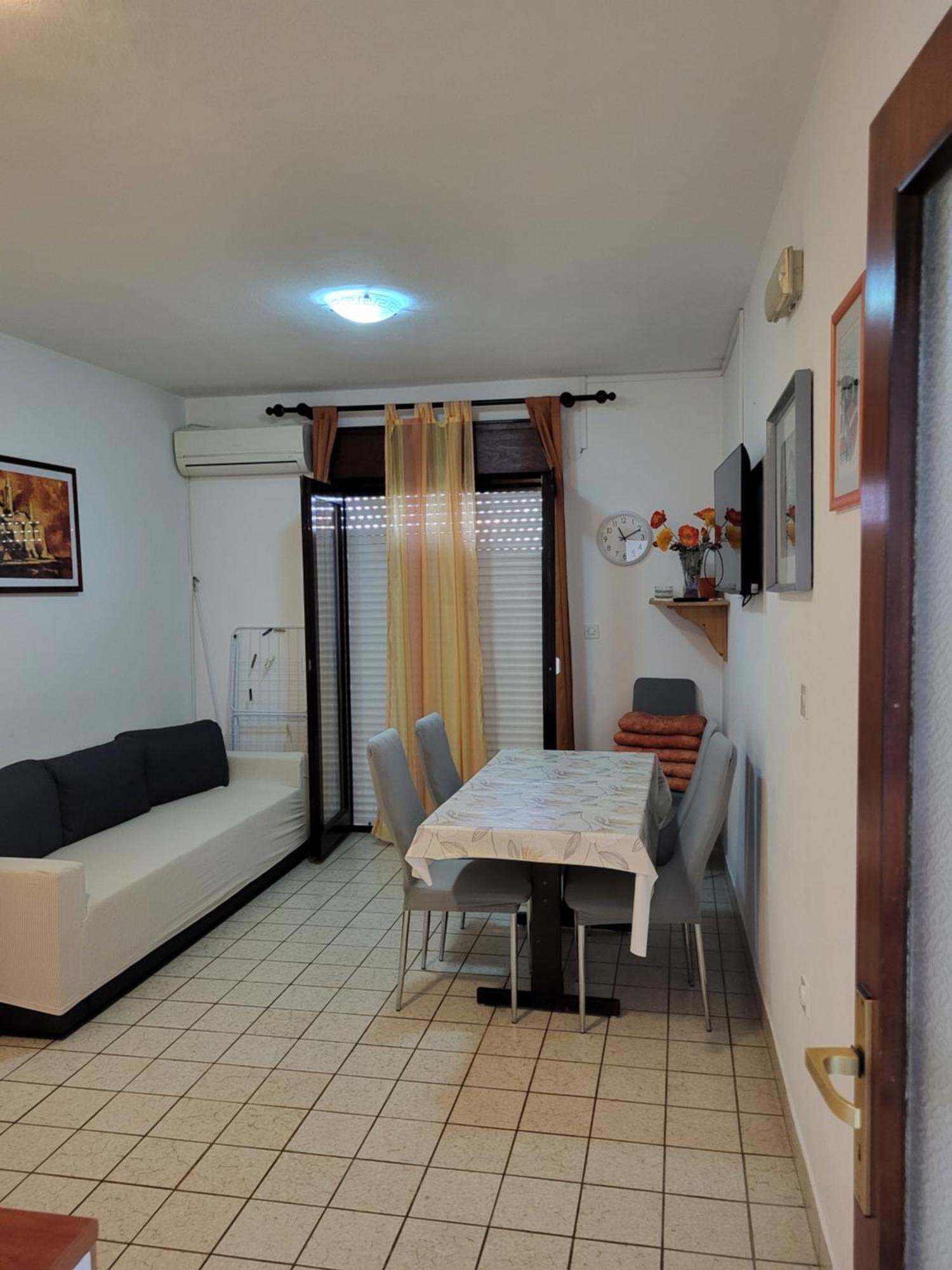 Apartmani Centar Palit Exterior foto